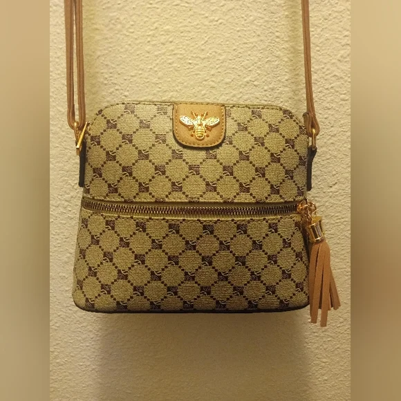 ("ALREADY GONE") CROSSBODY PURSE - Picture 1 of 11